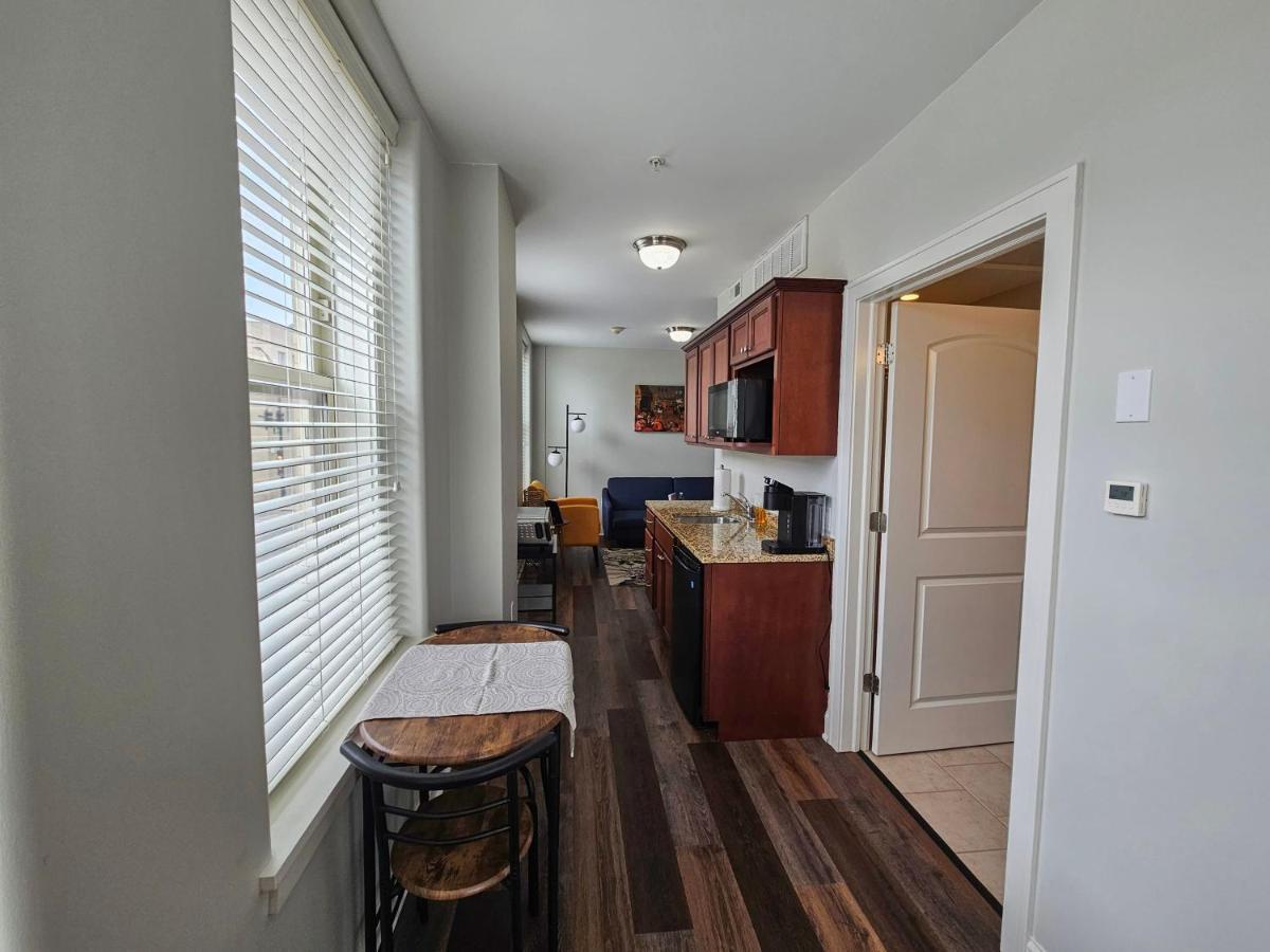 Gorgeous And Spacious Studio At The Historic Inman - 200 Champaign Extérieur photo